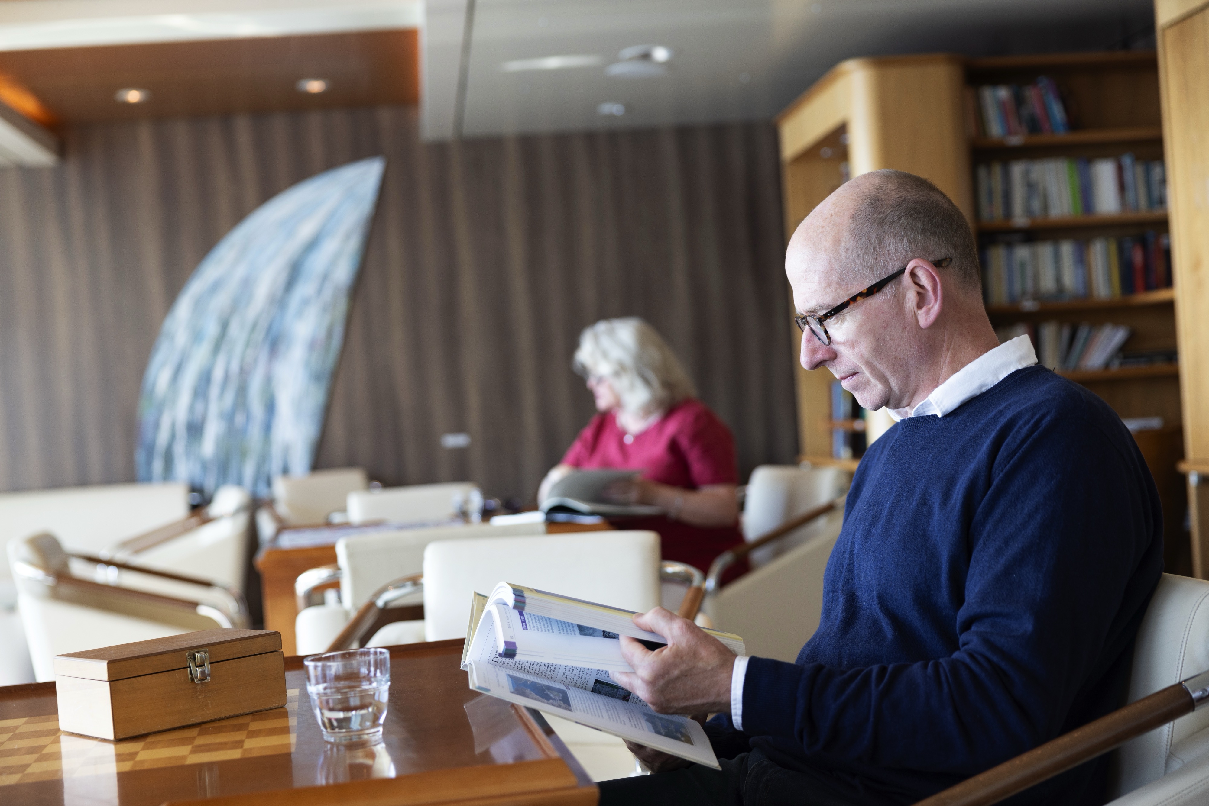 Hurtigruten MS Trollfjord Library 1 ©Espen Mills.JPG